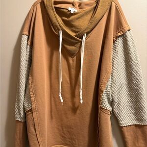 BKE Tan and Cream Women’s Sweater